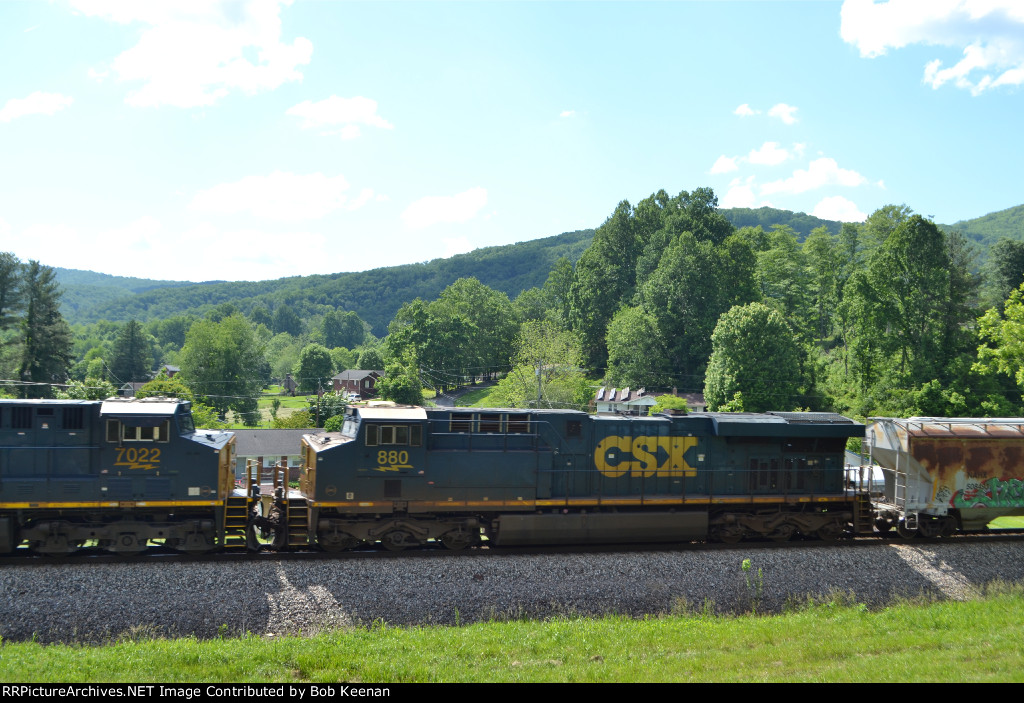 CSX 880